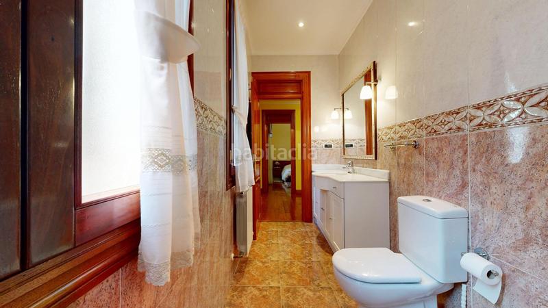 Foto b10ae92d-895a-4b93-a43c-3825044e3269. Appartamento con riscaldamento in Ensanche - Moyua - Diputación Bilbao