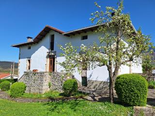 Chalet in Valle de Mena. Fantástica casa con vistas increíbles