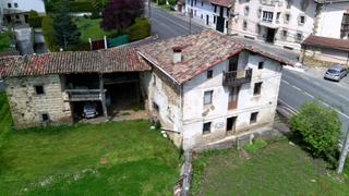 Mas  Calle errepide nagusia. Gran parcela urbana en zuya con mltiples opciones de desarrollo