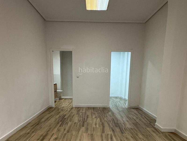 Foto 1151d5ee-cbad-44e3-93a6-5b7389cddd20. Lloguer local comercial a calle c. del cristo 20 a Bilbao