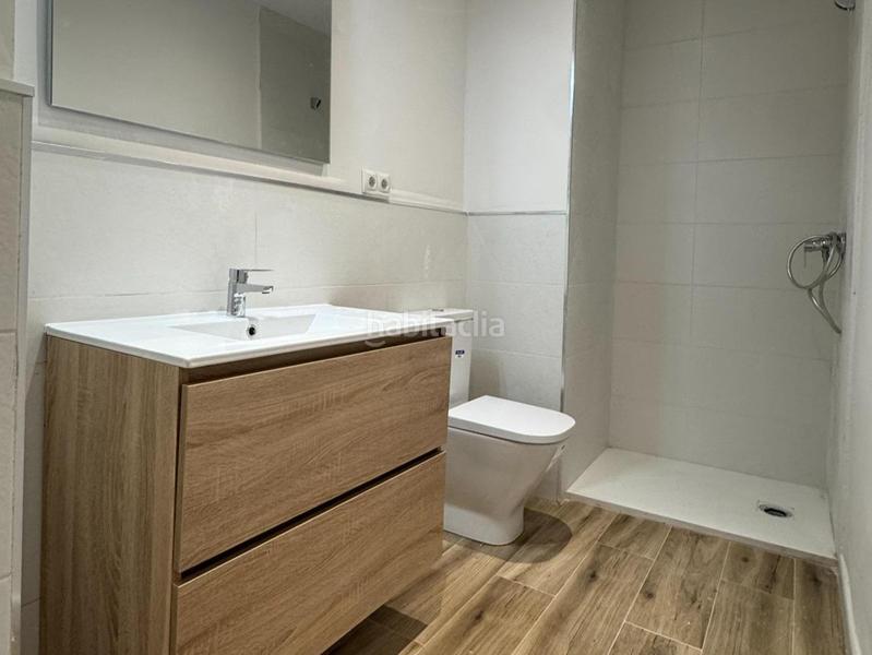 Foto 1f3478b1-6179-4ed2-8753-48a4752ec8a0. Location local commercial dans calle c. del cristo 20 dans Bilbao