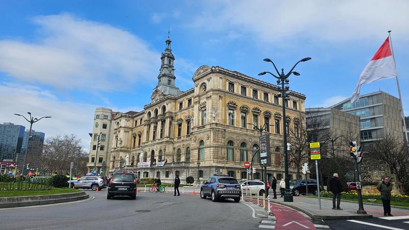 Foto 702661c8-4fe8-4cea-b1ba-f1d098ac082e. Miete geschäftsraum in calle c. del cristo 20 in Barrio de Uribarri Bilbao