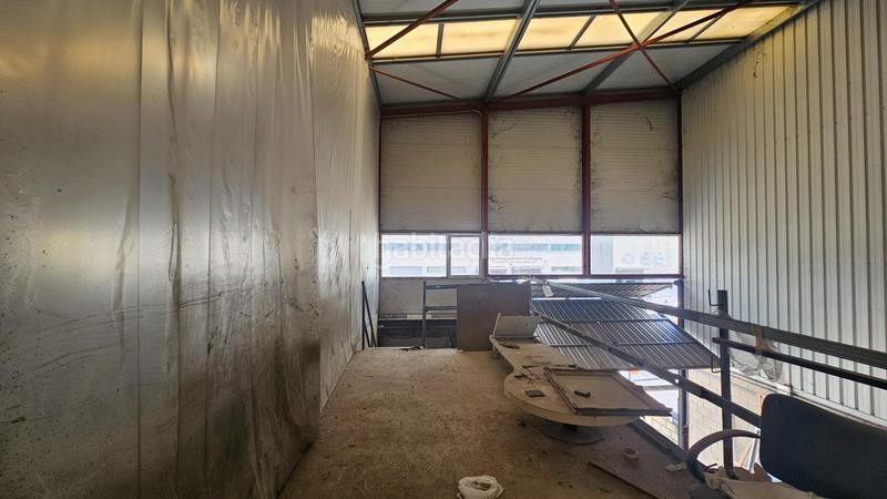 Foto 905f1d44-b804-4638-b5bc-ef2244a01896. Fabrikhalle in Gordexola