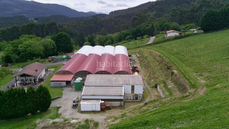 Foto 053228fe-3fef-46e6-95b9-469e96f325cb. Chalet exclusiva explotación agrícola en venta 15 hectáreas de producción y privacidad absoluta en Mungia