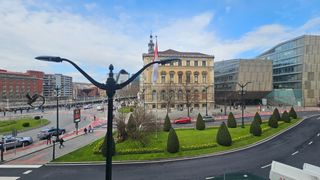 Appartamento  Plaza ernesto erkoreka. Espectacular  piso todo exterior en plaza ayuntamiento  bilbao