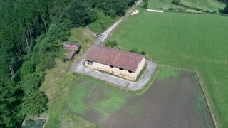 Casa in Calle carr. legina 5. Un gran proyecto de vida a 15 minutos de bilbao. posibilidad de