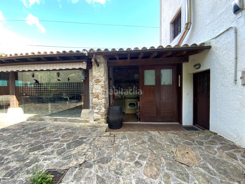 Foto b5e4ac21-3a66-4d2e-b791-1691aecab03a. Casa amb calefacció aparcament a Arnuero