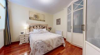 Appartement  Calle cortes. Amplio piso con balcn en bilbao