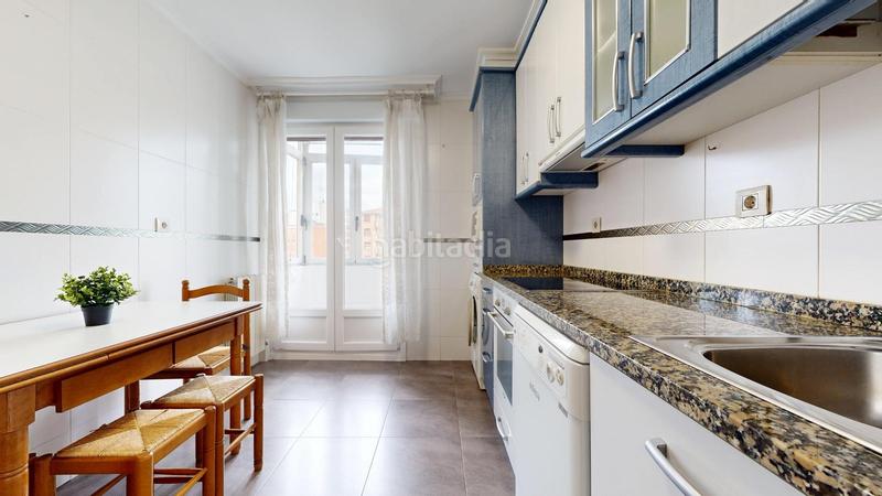Foto be5b4f5b-d3d6-4dea-8e42-8915ccdba7af. Appartement avec chauffage dans Urbi Basauri