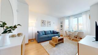 Appartement  Calle san joaquin 15. Piso con garaje y trastero