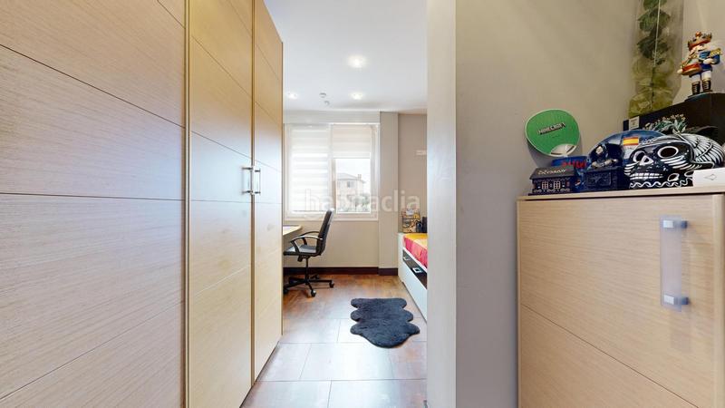 Foto 33ceef79-289c-411e-b705-82b5f43dbc7c. Casa adossada amb calefacció aparcament a San Miguel Basauri