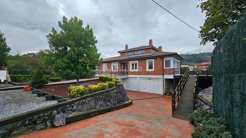 Foto 7a39baa9-8a49-4244-9fb7-e5c89ff4048c. Casa adossada amb calefacció aparcament a San Miguel Basauri