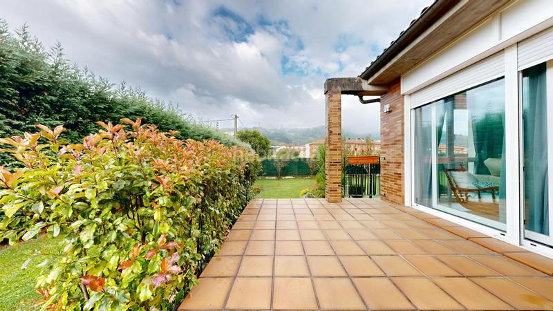 Foto d317a4cf-c6d0-4baa-89b2-20b1a2a58485. Casa adossada amb calefacció aparcament a San Miguel Basauri