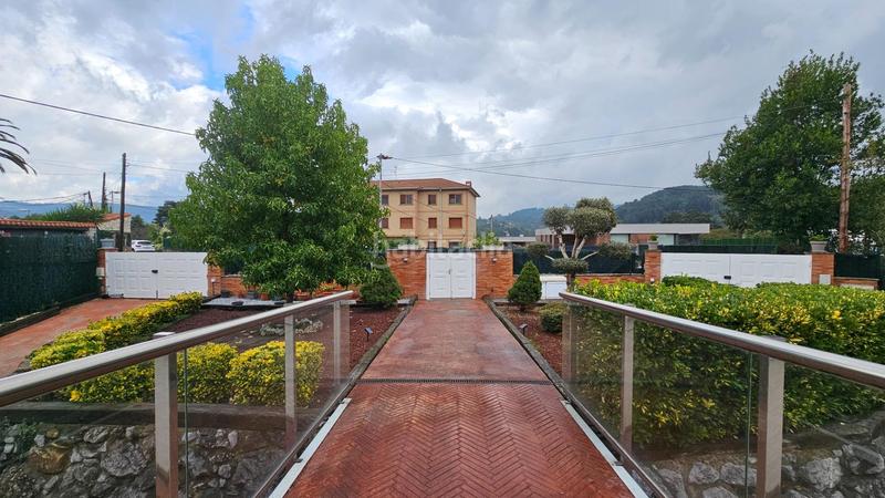 Foto e2b20bdd-7153-4ae0-a301-7a66c61be729. Casa adossada amb calefacció aparcament a San Miguel Basauri