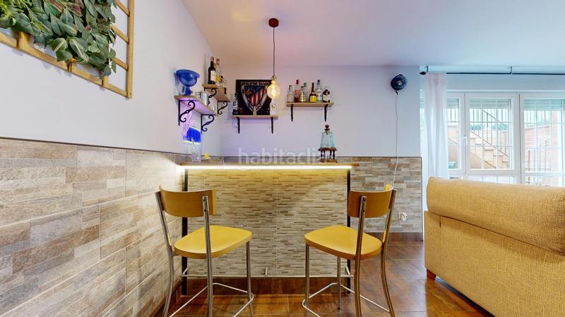 Foto f8e15db3-2910-4c50-bcca-0665e8ae881e. Casa adossada amb calefacció aparcament a San Miguel Basauri