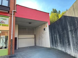Parking coche  Calle nuestra señora del rosario. Garaje y trastero en el centro de zalla!!