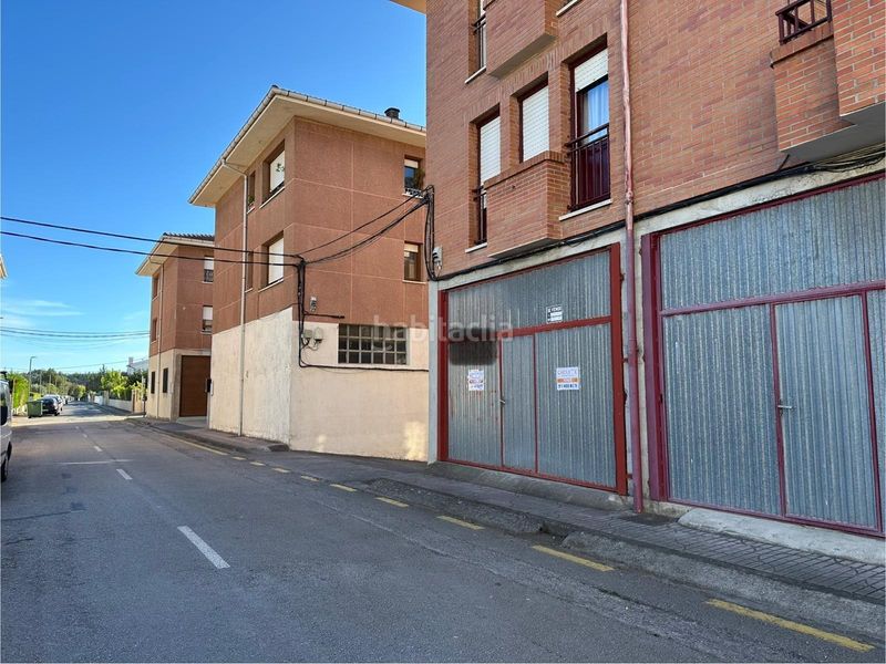 Foto 2593c0e3-f325-4c83-a431-c8f5ccbed383. Aparcament cotxe a Valle de Mena