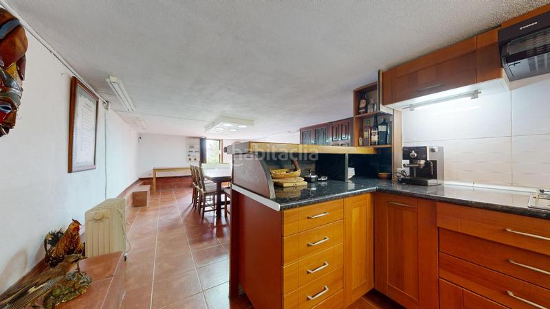 Foto dfdf1d39-dff5-4e94-97c9-73242d3ceda9. Chalet avec chauffage parking dans Arcentales