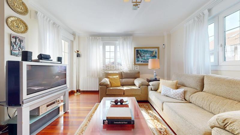 Foto e11efb2b-3d64-4863-bdf7-c12526939bcd. Chalet avec chauffage parking dans Arcentales
