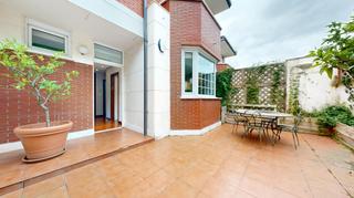 Casa adossada  Calle calle arribiazpi. Encantador adosado en la bilbaina