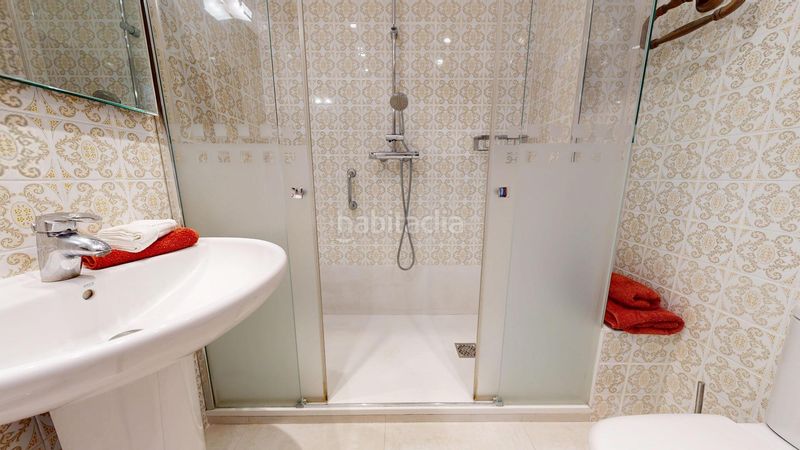 Foto 1fd4ce7b-9501-4b92-9225-4d1dd83c4720. Pis amb calefacció aparcament a Abandoibarra - Guggenheim Bilbao