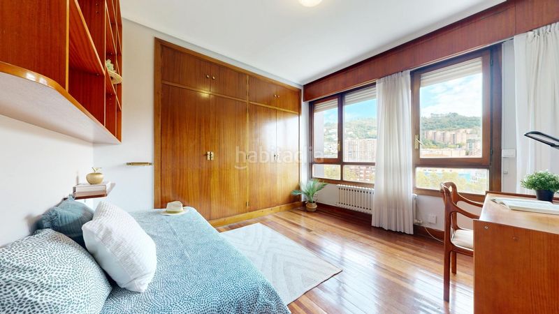 Foto 5fc38e97-57a8-4148-813d-a5cfac03bf8a. Pis amb calefacció aparcament a Abandoibarra - Guggenheim Bilbao