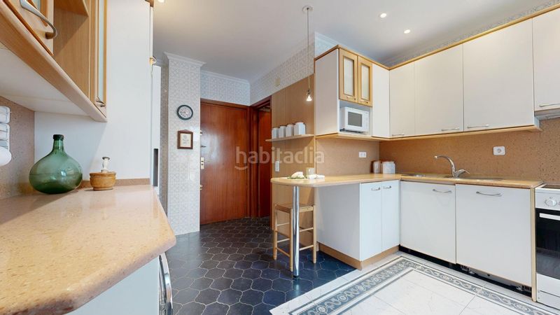 Foto e4cc34e1-f5d5-4e1d-8081-fa34c03e7016. Pis amb calefacció aparcament a Abandoibarra - Guggenheim Bilbao