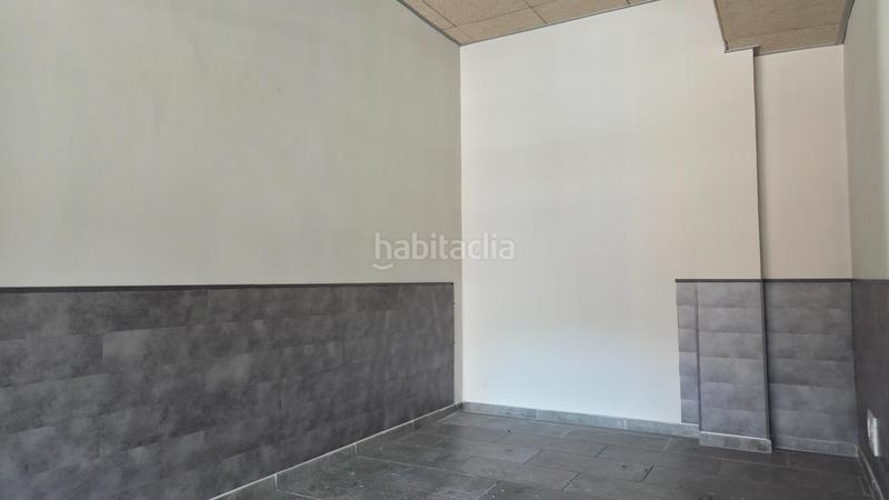 Foto b7a3f2f5-d9d4-409c-b8ac-ba5f7b5f6312. Local comercial a Centro Urbano-Hirigunea Leioa