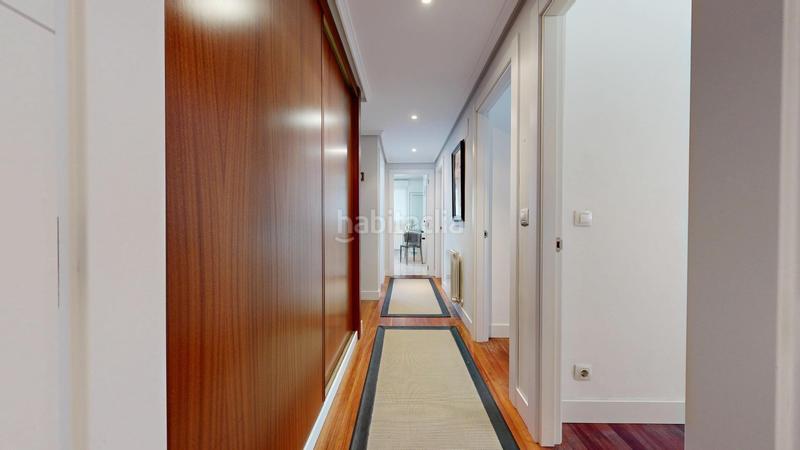 Foto f4ea5e9a-da7b-48f8-9ba8-f56c52f276be. Piso  con garaje y trastero en San Ignacio-Elorrieta Bilbao