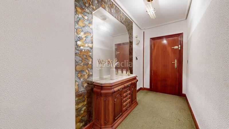 Foto 55cef4e3-b127-447e-8b73-6468a4126419. Piso  exterior en Azeta - Abatxolo Portugalete