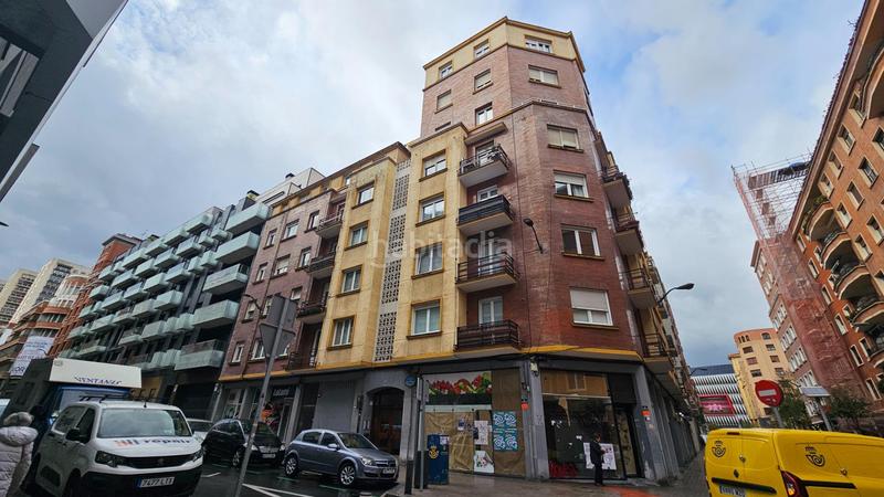 Foto 4cf402a9-6def-40f0-93bf-c19ad2e2fc4d. Piso luz y comodidad en josé maría escuza en Sabino Arana-Jesuitas Bilbao