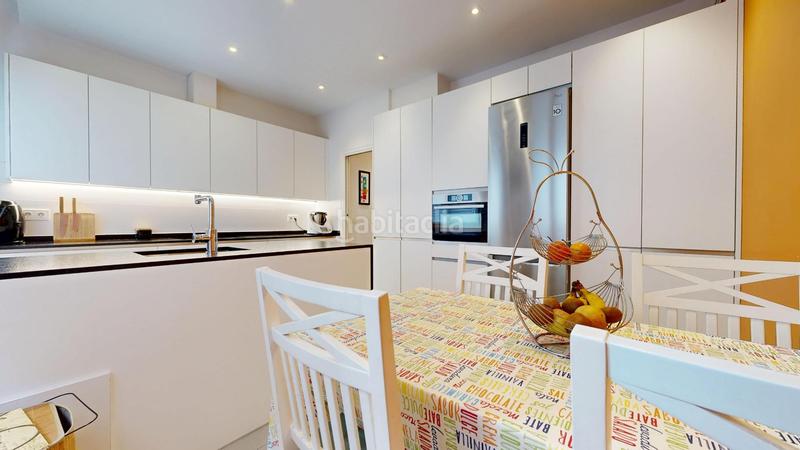 Foto 695c4838-ddec-41c1-8c0f-dda710b15589. Piso  reformado junto a la estación en San Fransisco Bilbao