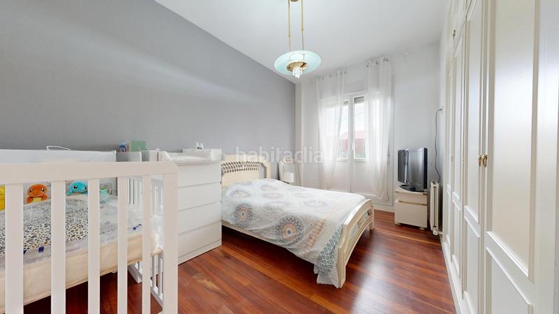 Foto ff79209b-8a61-4704-8423-2f6e260247e5. Piso  reformado junto a la estación en San Fransisco Bilbao