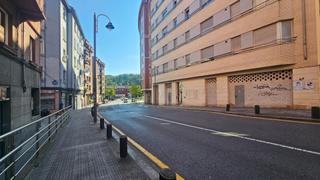 Pis  Calle pintor losada 5. Oportunidad única en santutxu piso con trastero y garaje