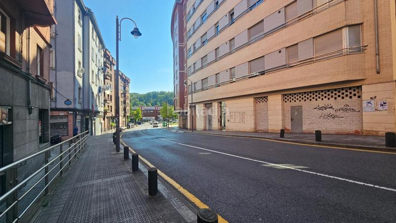 Foto 043b2620-a998-4557-a778-79a807f306e4. Pis amb calefacció aparcament a Bolueta Bilbao