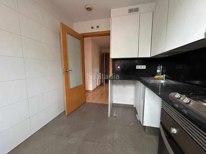 Foto 5b30ac66-1ca0-459f-ab6f-05e55480189b. Pis amb calefacció aparcament a Bolueta Bilbao