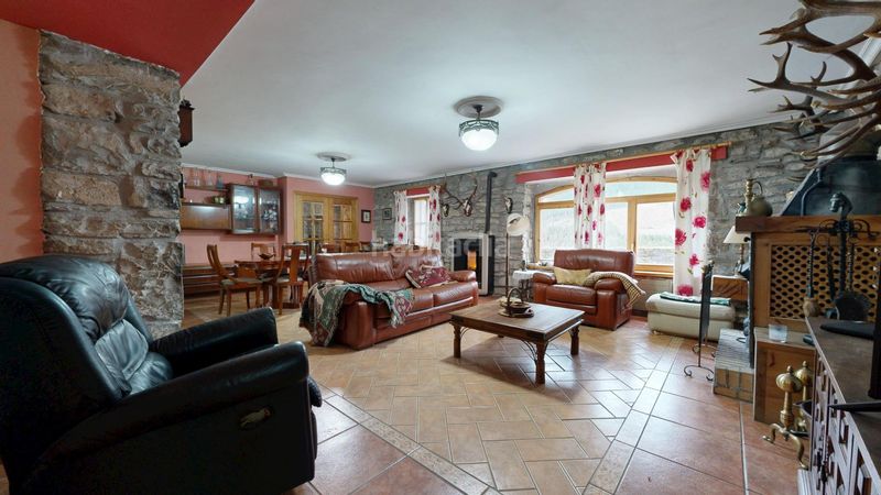 Foto db37b86b-5c06-4592-85a0-624cfe933903. Casa amb calefacció a Peñas de Riglos (Las)