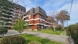 Flat  Calle avenida de los chopos. Vivienda de 4 habitaciones