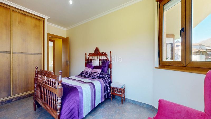 Foto 42849241-cc1f-4468-afa2-fe09d8475c11. Xalet a Saro