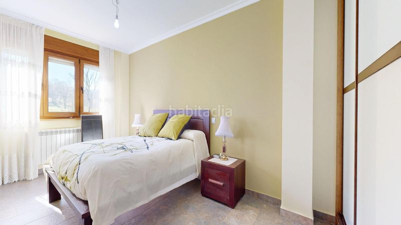 Foto b126f0c8-594c-4fb2-abb6-fa5466872ca8. Xalet a Saro