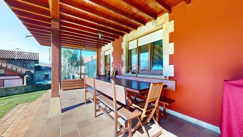 Foto dfbdb76b-7540-44a1-80fd-c82c6d8b3c20. Xalet a Saro