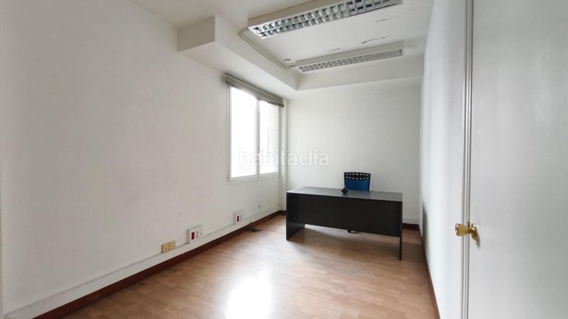 Foto 24de35ab-58d6-486b-a96a-d725c2bdaf7c. Miete büro in Plaza Circular Bilbao