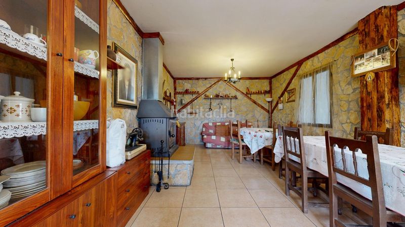 Foto 8071b23f-2fee-4123-9a88-dcb53ca23efe. Casa amb aparcament piscina a Valle de Mena