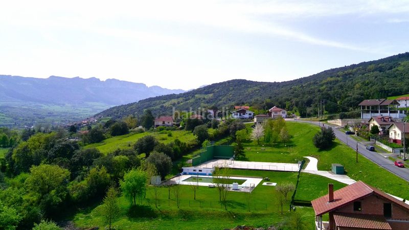 Foto bc6995ad-1752-4c25-bf2c-8cc142a1fa8b. Casa amb aparcament piscina a Valle de Mena