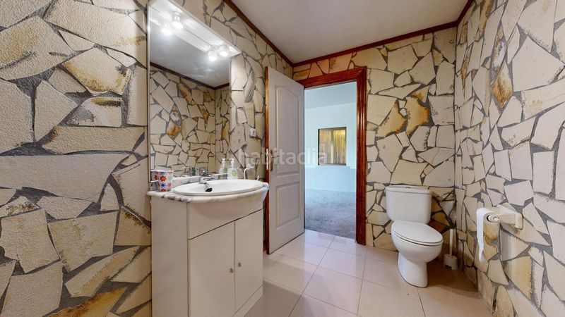 Foto bdb3c643-7d16-4de8-bf4f-7ef0d5a78345. Casa amb aparcament piscina a Valle de Mena