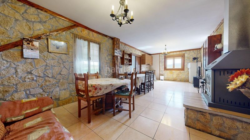 Foto c4c5f174-1a26-4537-a733-3b1612310fa0. Casa amb aparcament piscina a Valle de Mena