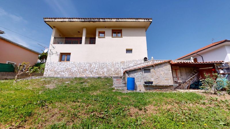 Foto c832d961-a1a0-4c1b-8bca-dd3f76a90466. Casa amb aparcament piscina a Valle de Mena