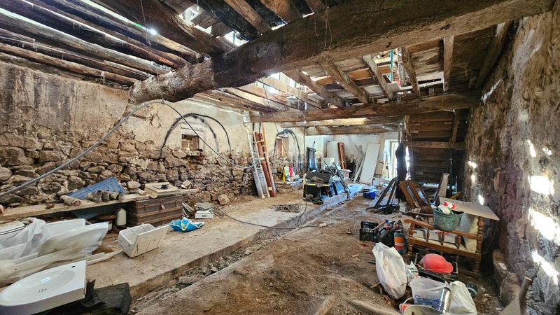 Foto 8f415aed-786b-40b3-9ac1-508ebbff9df5. Casa a Limpias