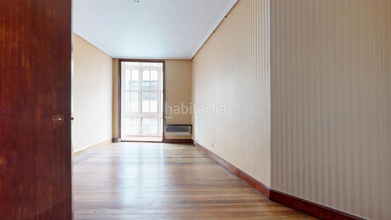 Foto a7d077d3-ed08-4f23-9e32-9f519d666a56. Pis a Albia Bilbao
