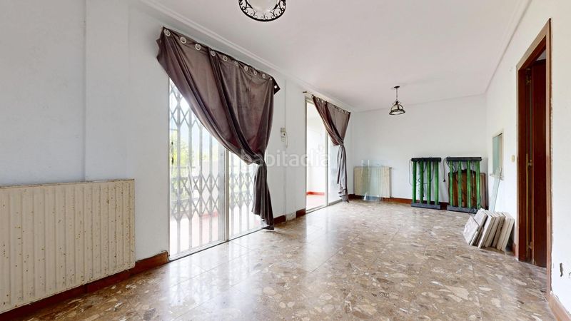 Foto 05516537-8610-4376-9446-1707bd64b2a0. Casa adossada amb aparcament a Valle de Mena